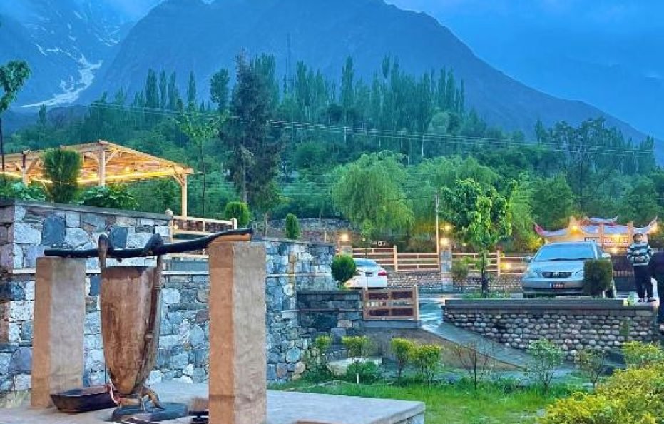 Dumani Nagar Hotel & Resort