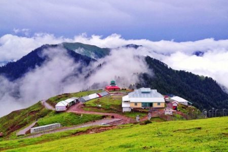 5-Day Murree & Pir Chinasi Adventure with Ghoomophirro