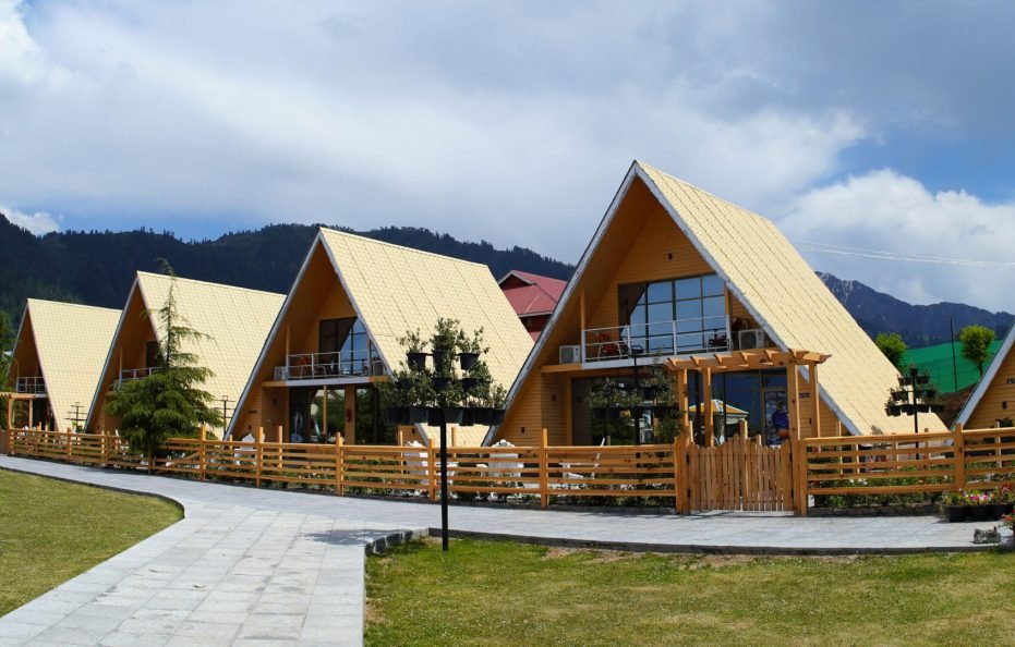 Cedarwood Hotel and Resort in Shogran